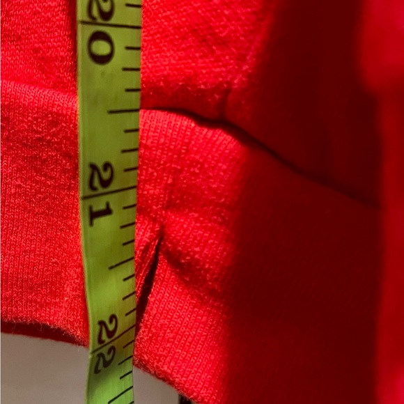 Disney’s Minnie Mouse sweatshirt with puff vinyl design - Picture 10 of 12